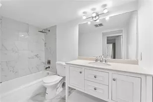 1052 Hythe C Unit, Boca Raton, FL 33434 - Photo 9