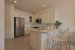 5860 NW 104th Path, Doral, FL 33178 - Photo 9