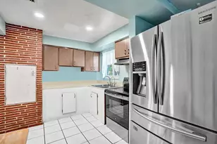 5542 SW 6th St, Margate, FL 33068 - Photo 7