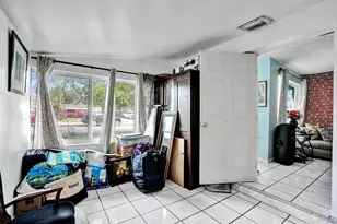 5542 SW 6th St, Margate, FL 33068 - Photo 13