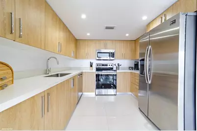 1100  100th St, Unit #502, Bay Harbor Islands, FL 33154 - Photo 7