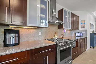 732 NE 15th Ave, Fort Lauderdale, FL 33304 - Photo 9