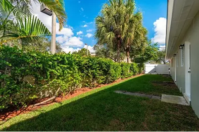 1017 NE 14th Ave, Fort Lauderdale, FL 33304 - Photo 17