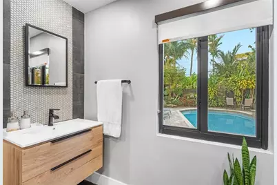 425 NE 25th St, Wilton Manors, FL 33305 - Photo 41