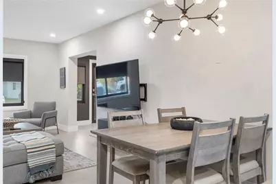 425 NE 25th St, Wilton Manors, FL 33305 - Photo 19