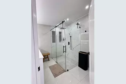 8455 NW 190th Ter, Hialeah, FL 33015 - Photo 13