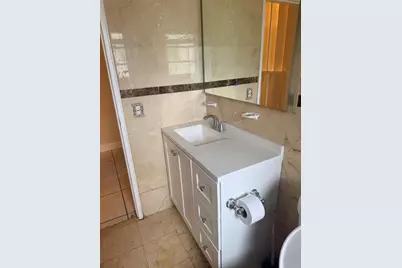 19425 NW 39th Ave, Miami Gardens, FL 33055 - Photo 17