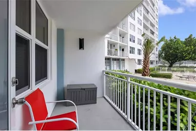 201 N Ocean Blvd, Unit #106, Pompano Beach, FL 33062 - Photo 27