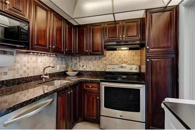 201 N Ocean Blvd, Unit #106, Pompano Beach, FL 33062 - Photo 7