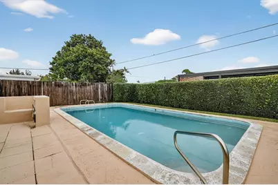 4901 SW 18th St, Fort Lauderdale, FL 33317 - Photo 33