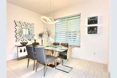 1765 NW 124th Pl, Pembroke Pines, FL 33028 - Photo 25