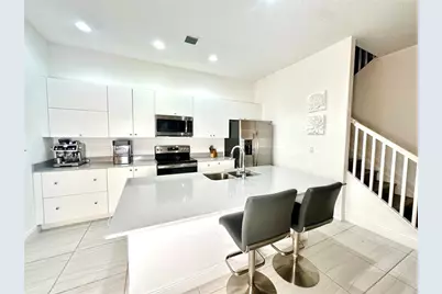 1765 NW 124th Pl, Pembroke Pines, FL 33028 - Photo 19