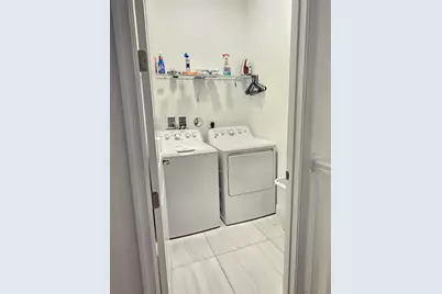 1765 NW 124th Pl, Pembroke Pines, FL 33028 - Photo 31