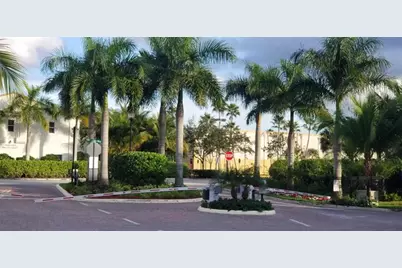 1765 NW 124th Pl, Pembroke Pines, FL 33028 - Photo 3