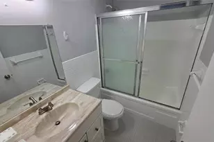 16800 NE 15th Ave, North Miami Beach, FL 33162 - Photo 15