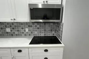 649 W Oakland Park Blvd, Wilton Manors, FL 33311 - Photo 3