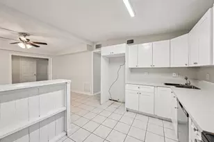 5618 Cinnamon Dr, West Palm Beach, FL 33415 - Photo 9