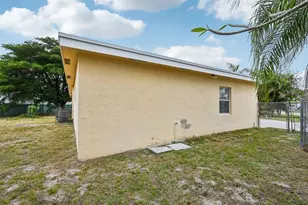 5618 Cinnamon Dr, West Palm Beach, FL 33415 - Photo 31