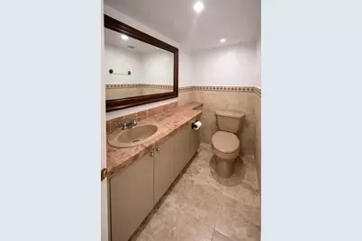 1985  Ocean Dr, Unit #20A, Hallandale Beach, FL 33009 - Photo 15