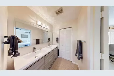 8460  Casa Del Lago, Unit #E, Boca Raton, FL 33433 - Photo 25