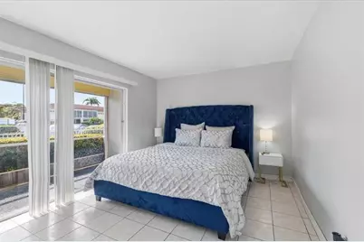 2200 NE 36th St, Unit #5, Lighthouse Point, FL 33064 - Photo 11