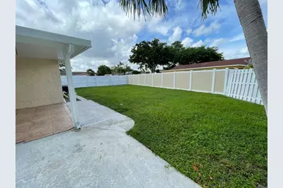 9881 NW 4th St, Pembroke Pines, FL 33024 - Photo 49