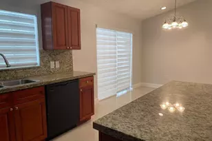 9881 NW 4th St, Pembroke Pines, FL 33024 - Photo 17