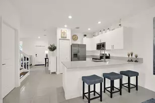 11881 NW 46th St, Coral Springs, FL 33076 - Photo 7