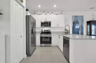 11881 NW 46th St, Coral Springs, FL 33076 - Photo 5