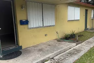 5738 Lincoln St, Hollywood, FL 33021 - Photo 1