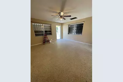 5738  Lincoln St, Unit #B, Hollywood, FL 33021 - Photo 9