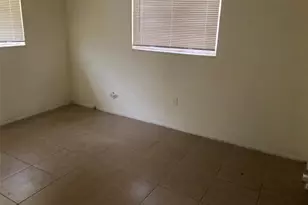 6827 NW 30th St, Sunrise, FL 33313 - Photo 9