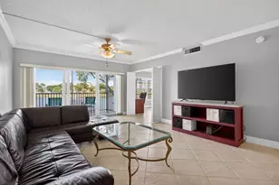 2801 N Palm Aire Dr, Pompano Beach, FL 33069 - Photo 15