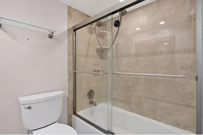 2801 N Palm Aire Dr, Unit #203, Pompano Beach, FL 33069 - Photo 23