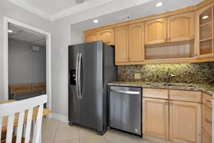 2801 N Palm Aire Dr, Pompano Beach, FL 33069 - Photo 7