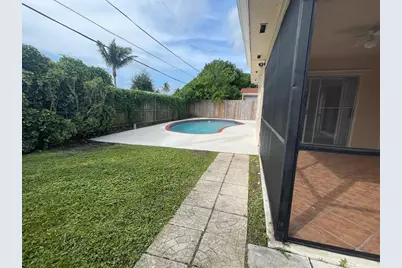 8510  Sunset Strip, Sunrise, FL 33322 - Photo 3