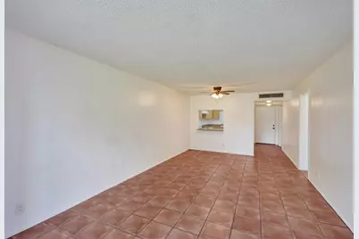 9481  Evergreen Pl, Unit #103, Davie, FL 33324 - Photo 5