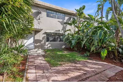 608 NE 29th Dr, Unit #2, Wilton Manors, FL 33334 - Photo 1