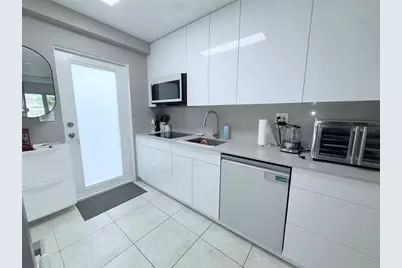 3223 NE 12th St, Unit #6E, Pompano Beach, FL 33062 - Photo 11