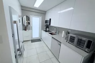 3223 NE 12th St, Pompano Beach, FL 33062 - Photo 7