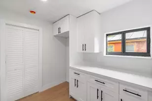 1430 NW 74th St, Miami, FL 33147 - Photo 15