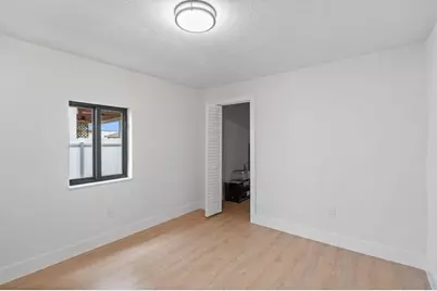 1430 NW 74th St, Miami, FL 33147 - Photo 17