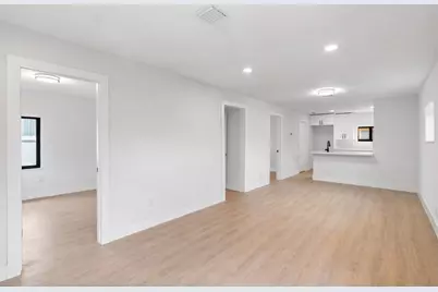 1430 NW 74th St, Miami, FL 33147 - Photo 7