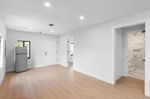 1430 NW 74th St, Miami, FL 33147 - Photo 9