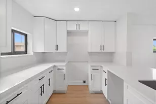 1430 NW 74th St, Miami, FL 33147 - Photo 13