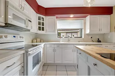 9800  Pecan Tree Drive, Unit #B, Boynton Beach, FL 33436 - Photo 15