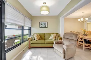 9800 Pecan Tree Dr, Boynton Beach, FL 33436 - Photo 11