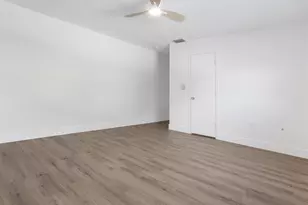 7841 NW 46th St, Lauderhill, FL 33351 - Photo 17