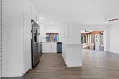 7841 NW 46 St, Lauderhill, FL 33351 - Photo 9