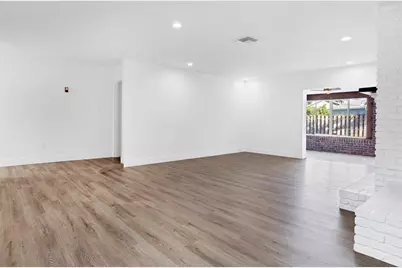 7841 NW 46 St, Lauderhill, FL 33351 - Photo 11